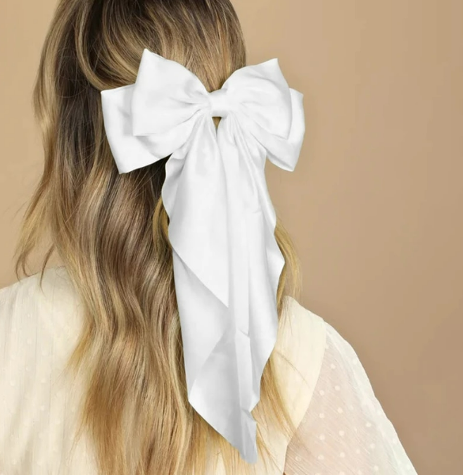 Tulle Pearl Bride Hair Bow, Veil Alternative, Wedding Bow, Pearl Veil, Bride Veil Bow, Bridal Hair Bow, Wedding Accessories Bride